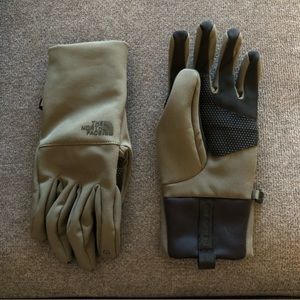 The Northface Green Gloves - new, never worn